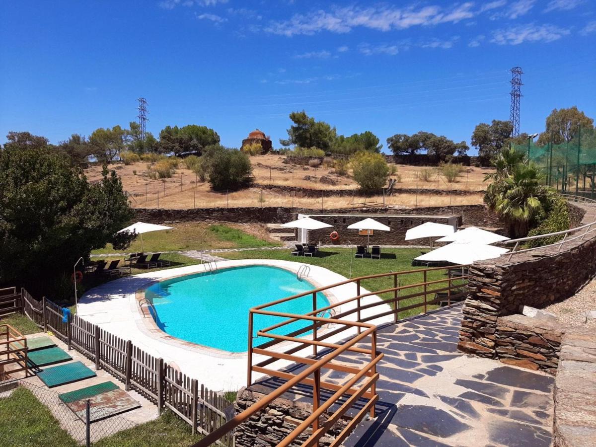 Hotel 4 Estrellas Conventual De Alcantara Bagian luar foto